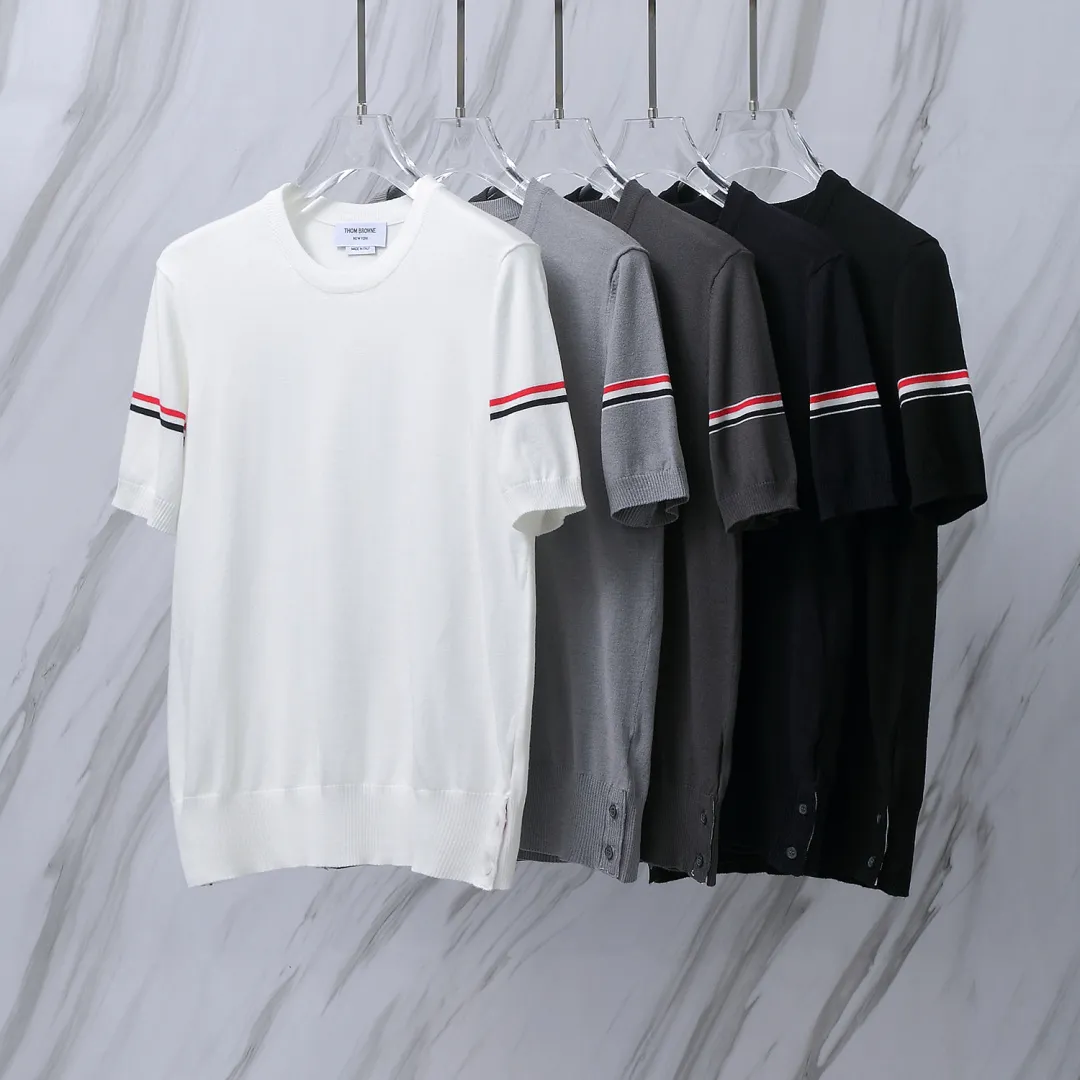 ：M 28（TB T ） THOM BROWNE TB T Classic Breathable Authentic Quality + Authentic + Same Style Size：0/1/2/3/4 ：White/Black/Navy Blue/Light Gray/Dark Gray